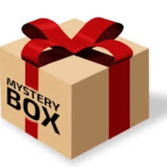 Mystery box of 5 items - Picture 1 of 1